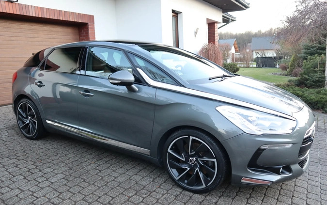 Citroen DS5 cena 44500 przebieg: 158515, rok produkcji 2012 z Mońki małe 352